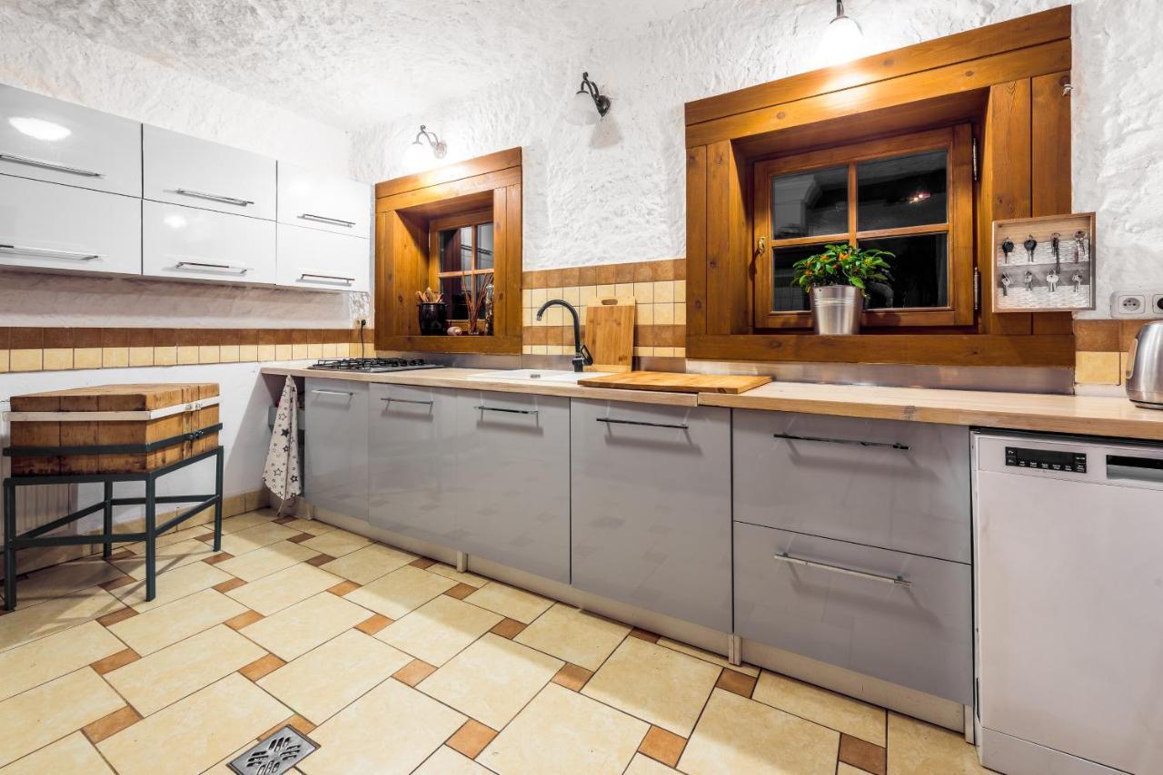 Hôtel Dworek Wiktorowo à Budki Petrykowskie Extérieur photo