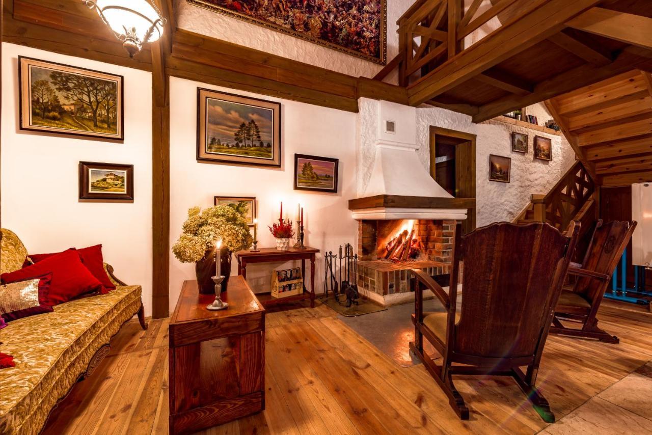Hôtel Dworek Wiktorowo à Budki Petrykowskie Extérieur photo